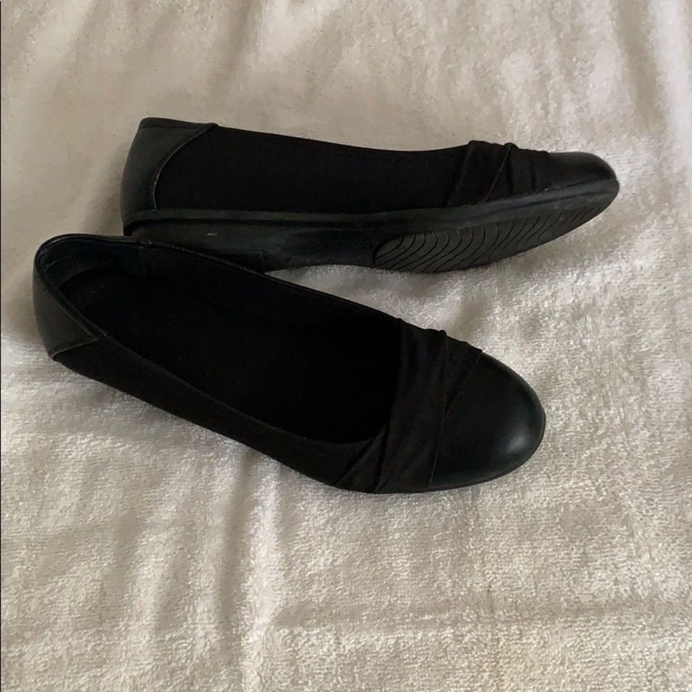 Ballerina shoes -NEVER USED!!! Too small for me